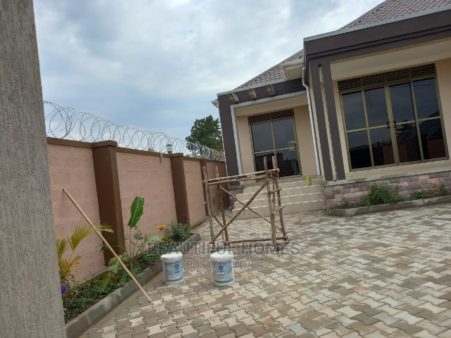 Furnished 3bdrm Bungalow in Nakwero, Kira for sale