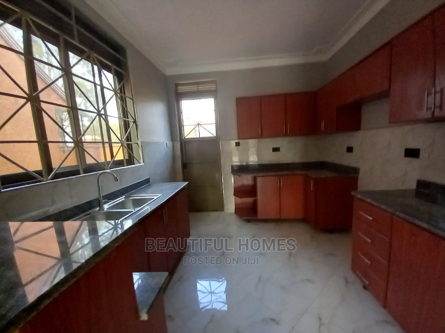 Furnished 4bdrm Duplex in Kyanja, Nakawa for sale