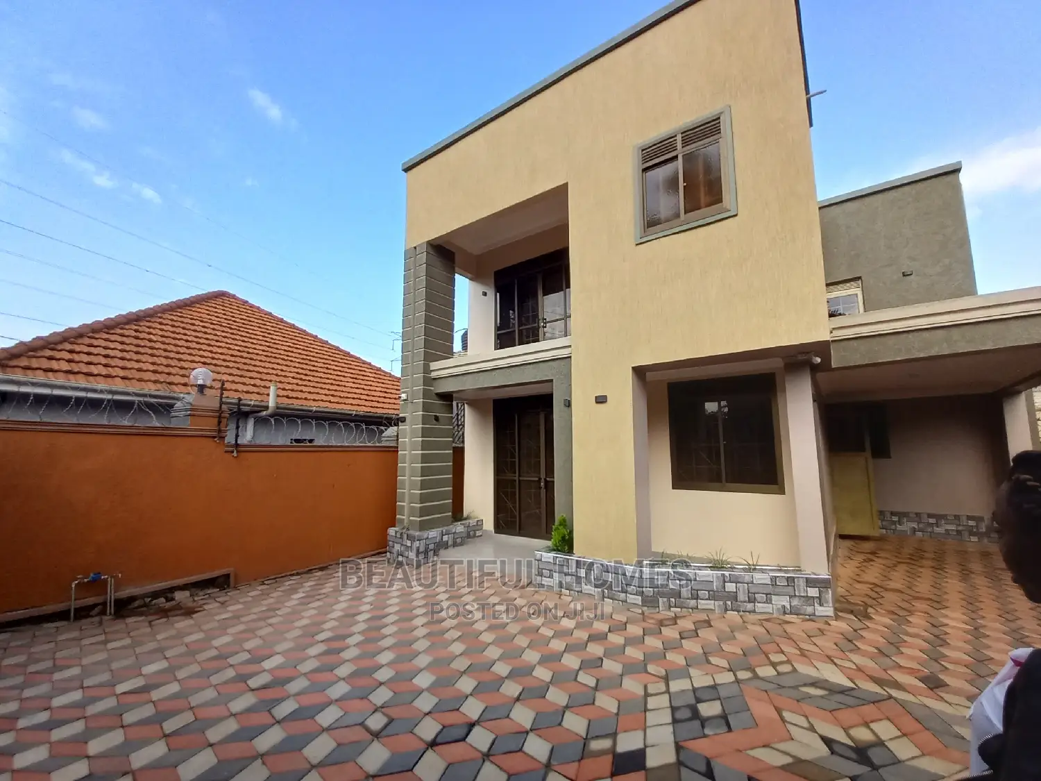 Furnished 4bdrm Maisonette in Kyanja, Nakawa for sale