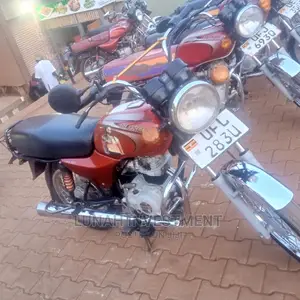 Bajaj Boxer 2022 Red