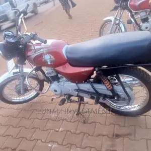 Bajaj Boxer 2022 Red
