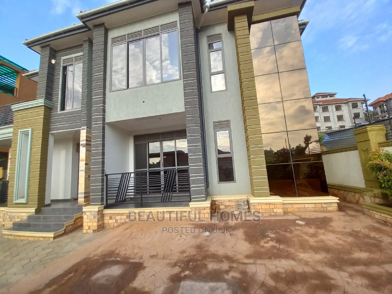 Furnished 5bdrm Mansion in Kyanja Beautiful, Nakawa for sale