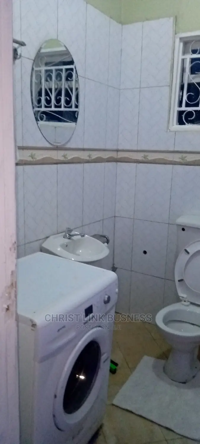 1bdrm Bungalow in Central Division for rent