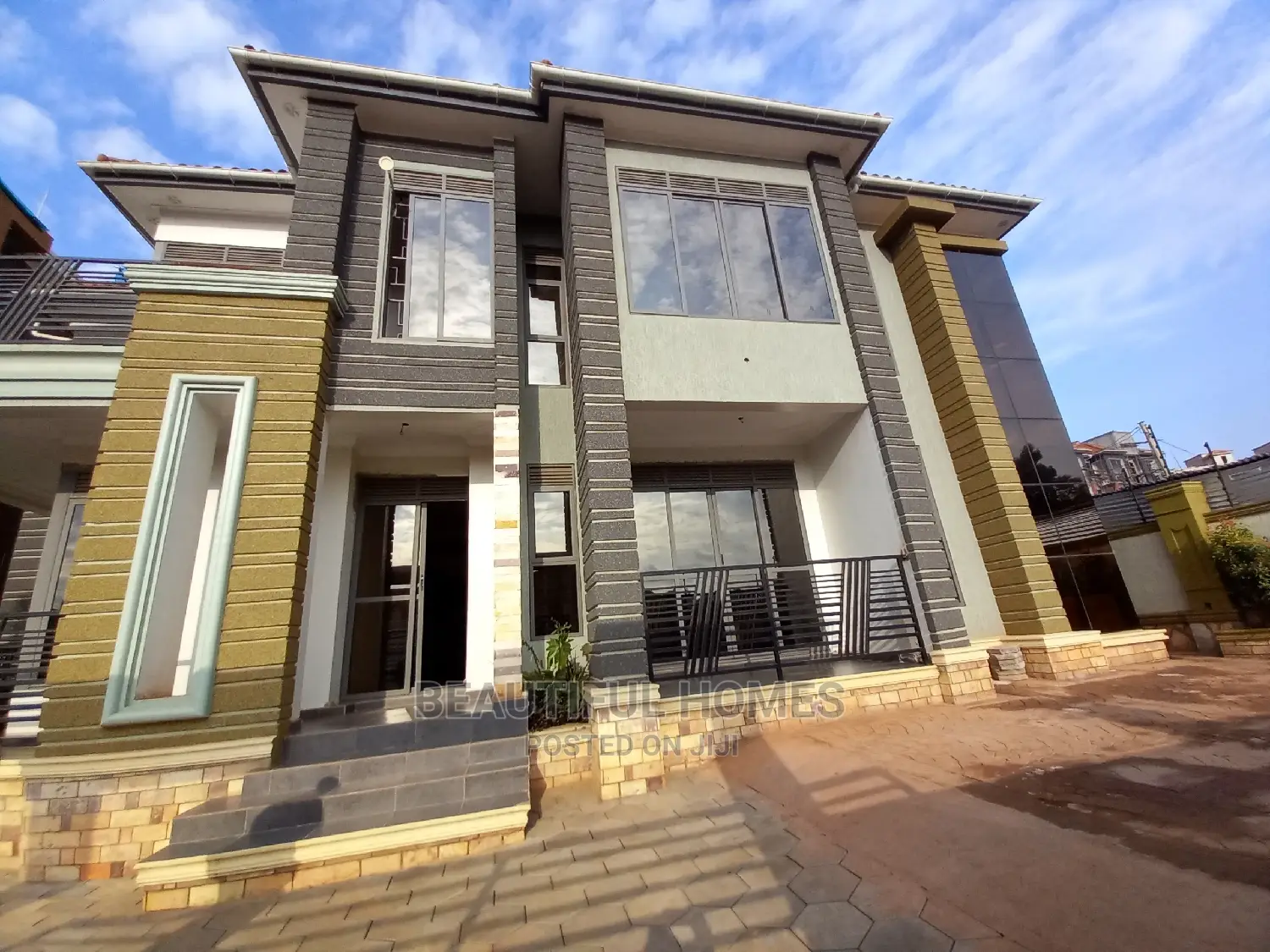 Furnished 5bdrm House in Kyanja Upscale, Central Division for sale