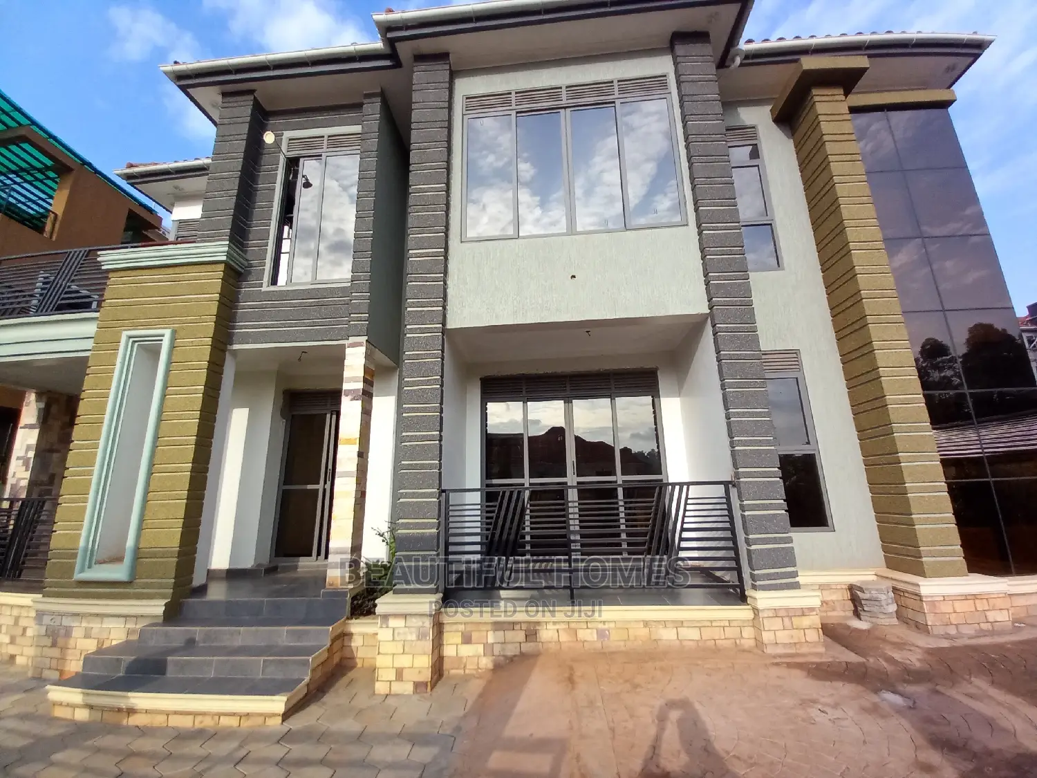 Furnished 5bdrm Maisonette in Kyanja, Central Division for sale