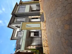 Furnished 5bdrm Duplex in Kyanja, Nakawa for sale