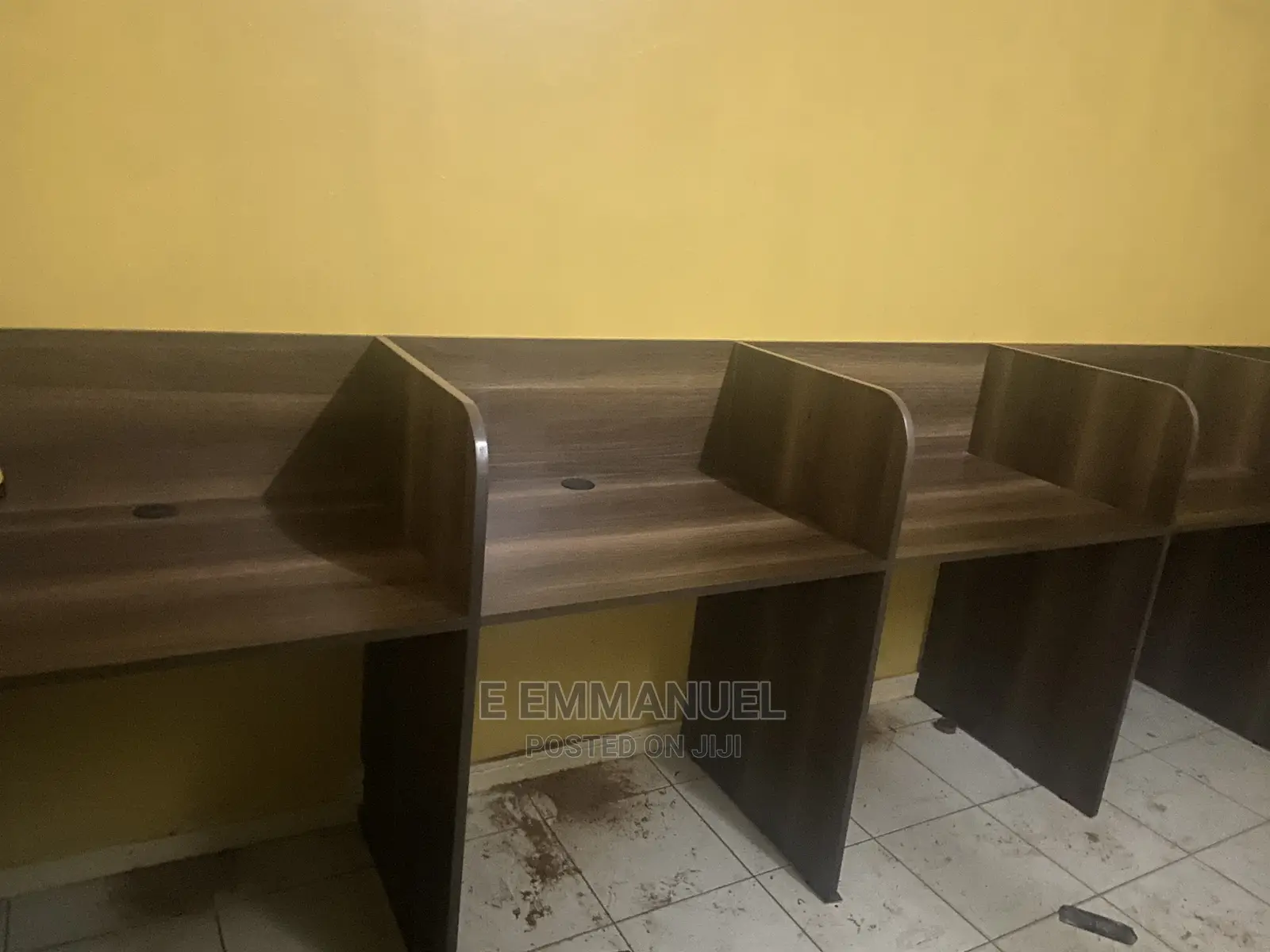 Wall Mounted Workstation