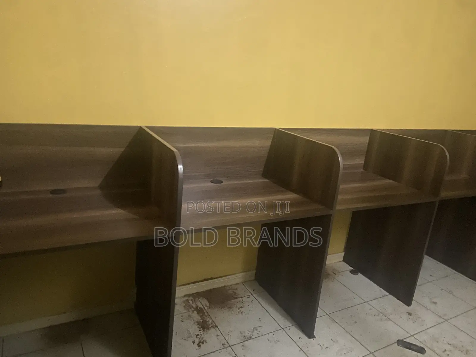 Wall Mounted Workstation