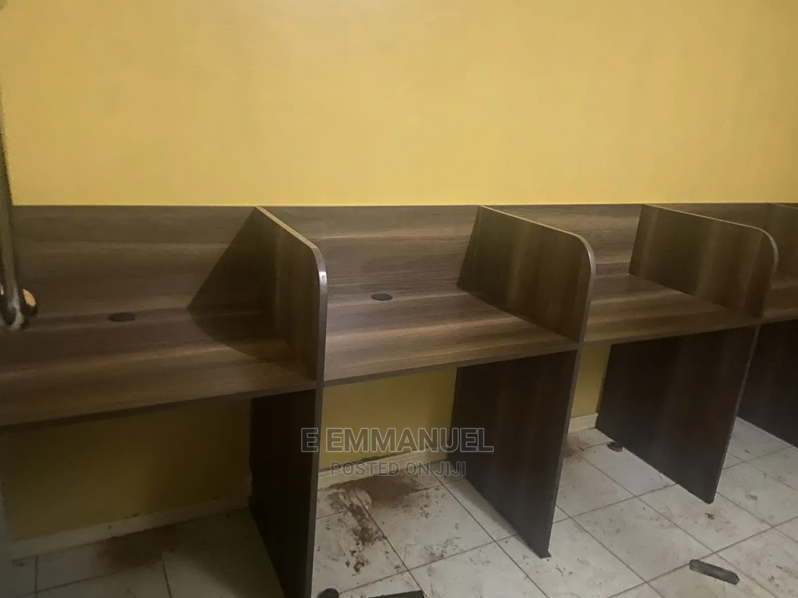 Wall Mounted Workstation