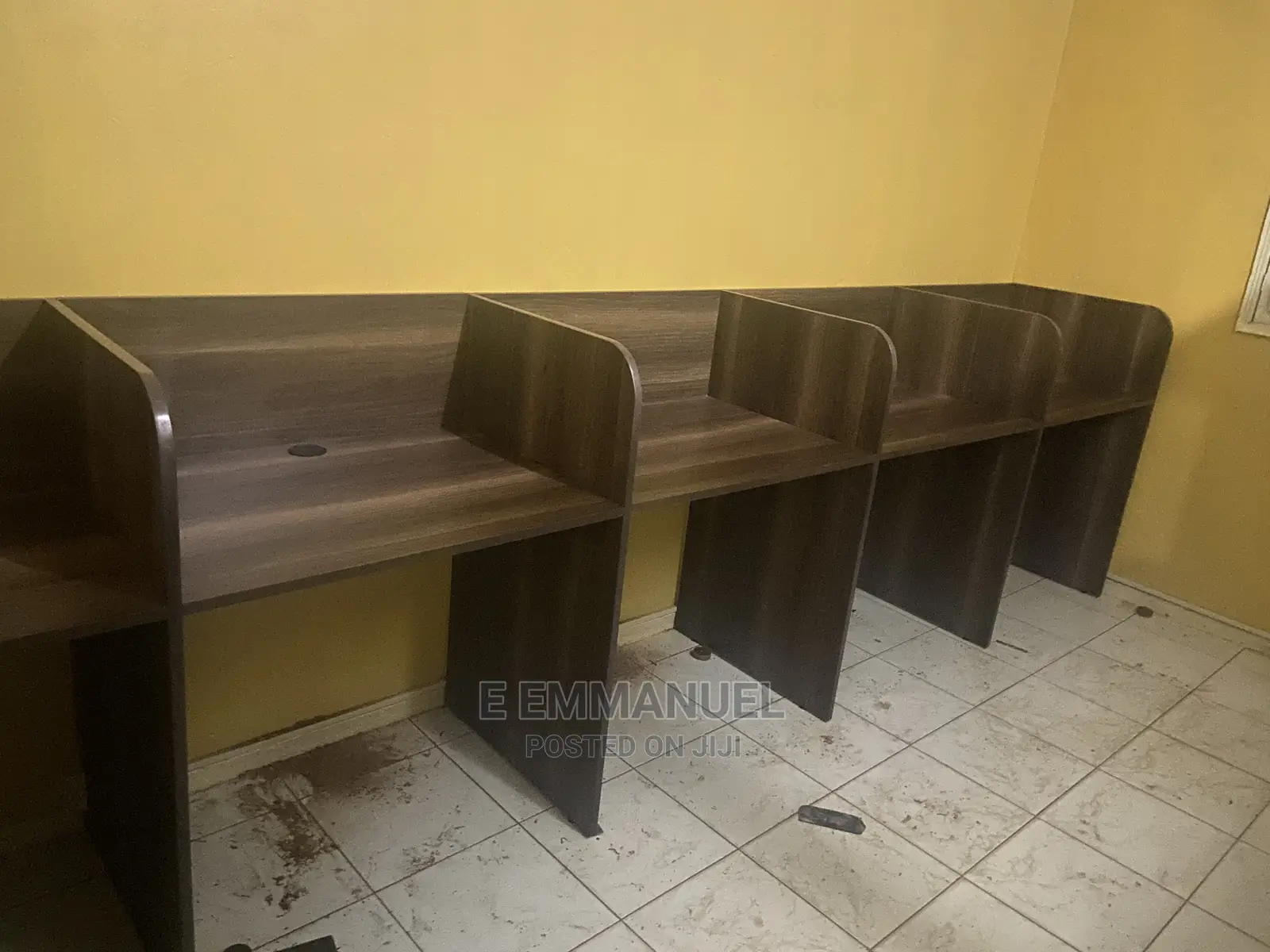 Wall Mounted Workstation