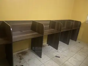Wall Mounted Workstation