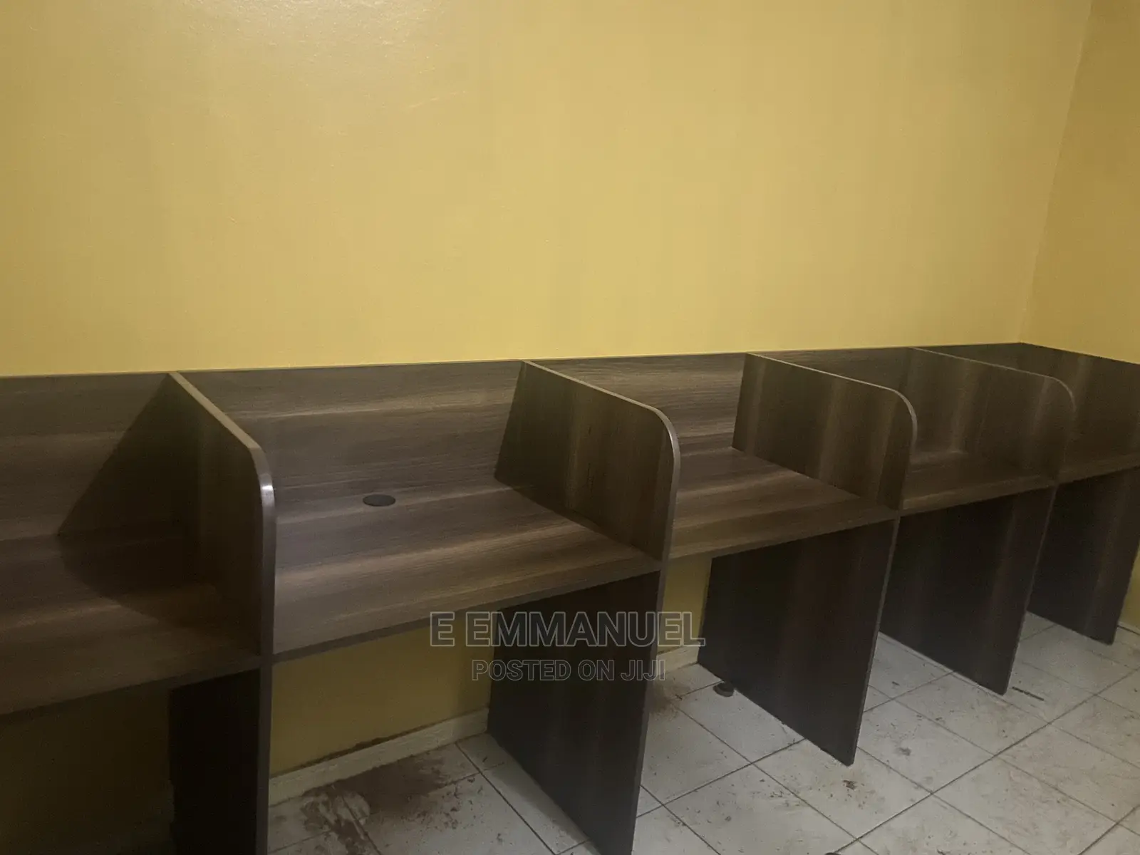 Wall Mounted Workstation