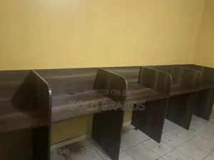 Wall Mounted Workstation