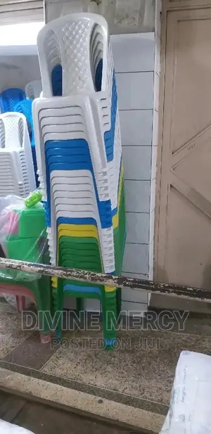 Armless Chair