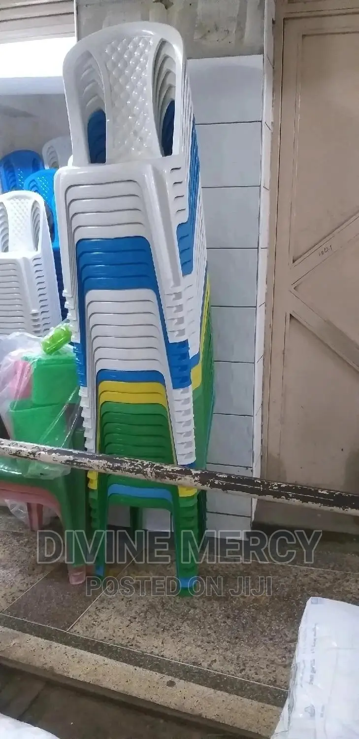 Armless Chair