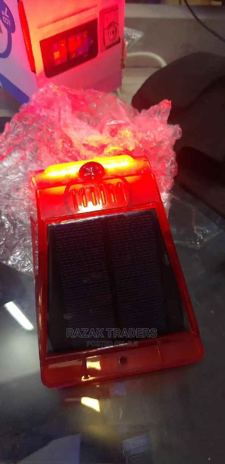 Solar Strobe Light Alarm, Remote Control Motion Detector