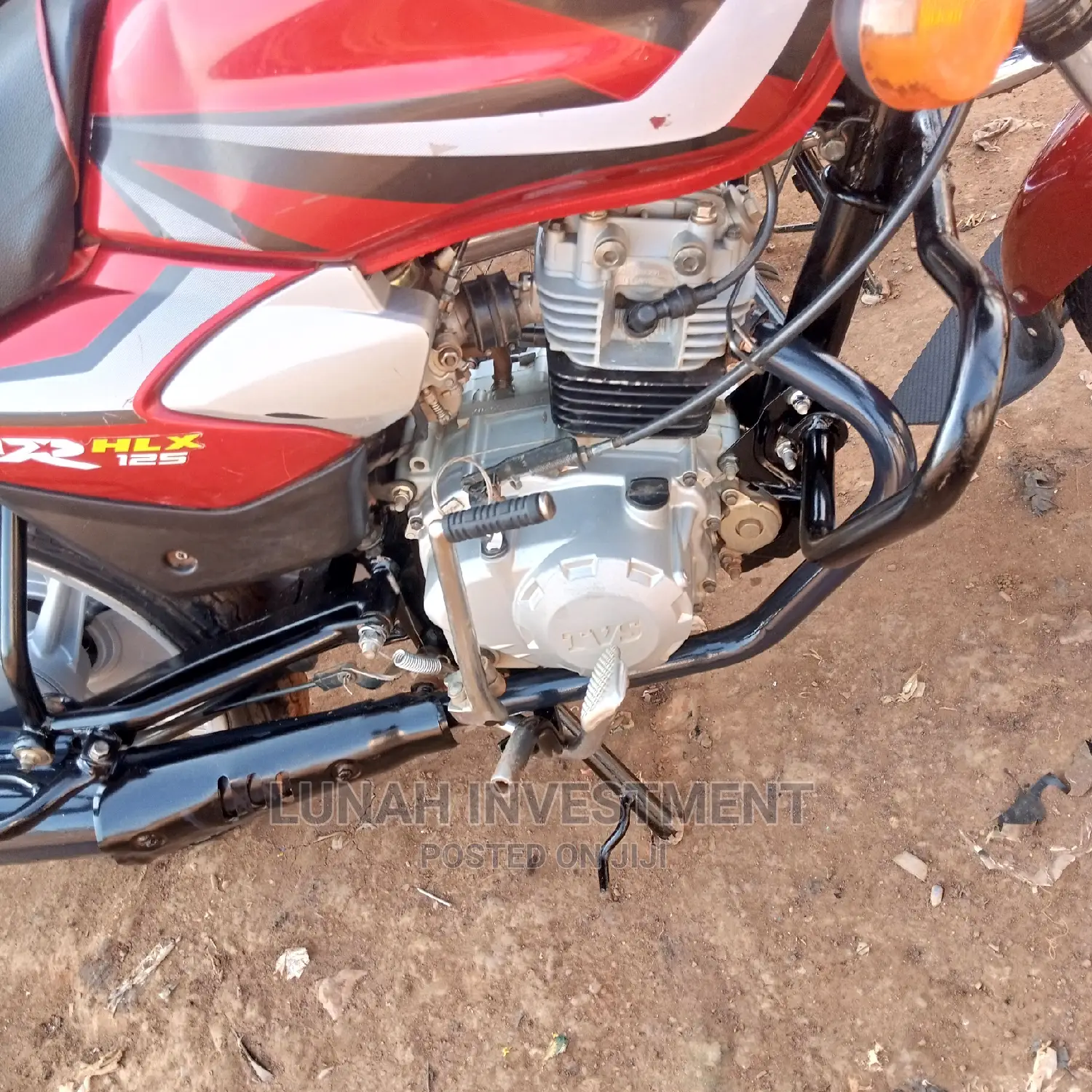 TVS HLX 125 2022 Red