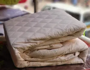 Waterproof Mattress Protector