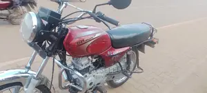 Bajaj Boxer 100 2020 Brown