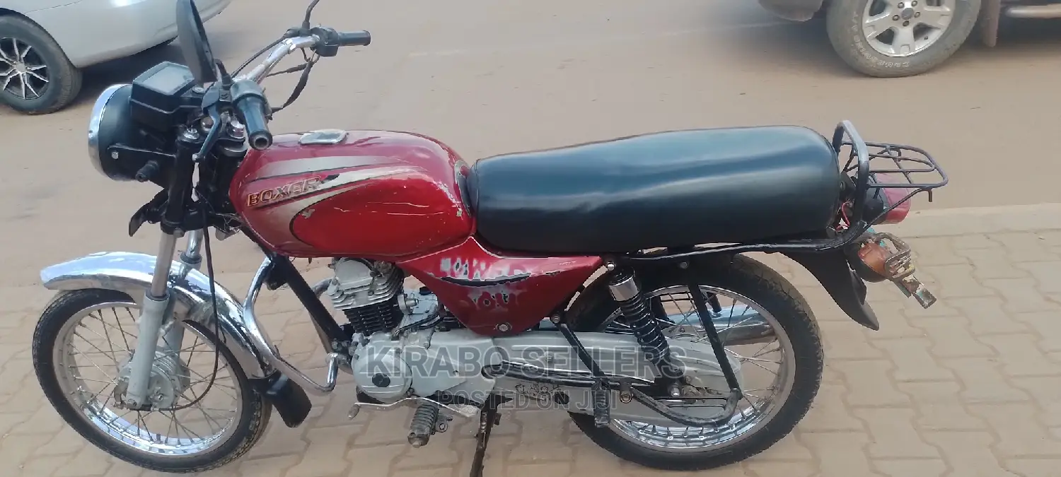 Bajaj Boxer 100 2020 Brown