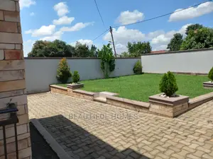 Furnished 4bdrm House in Kira for sale