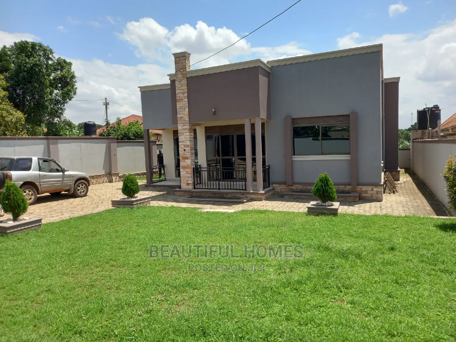 Furnished 4bdrm House in Kira for sale