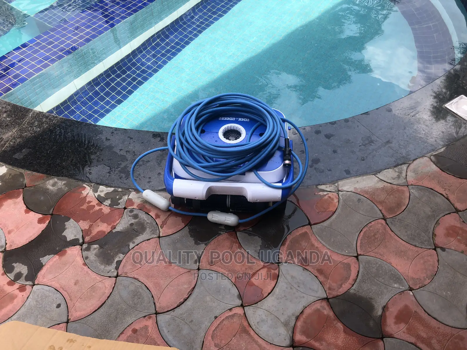 Swimming Pool Robot Cleaner