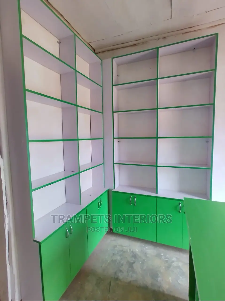 Drug Shop White and Green Call