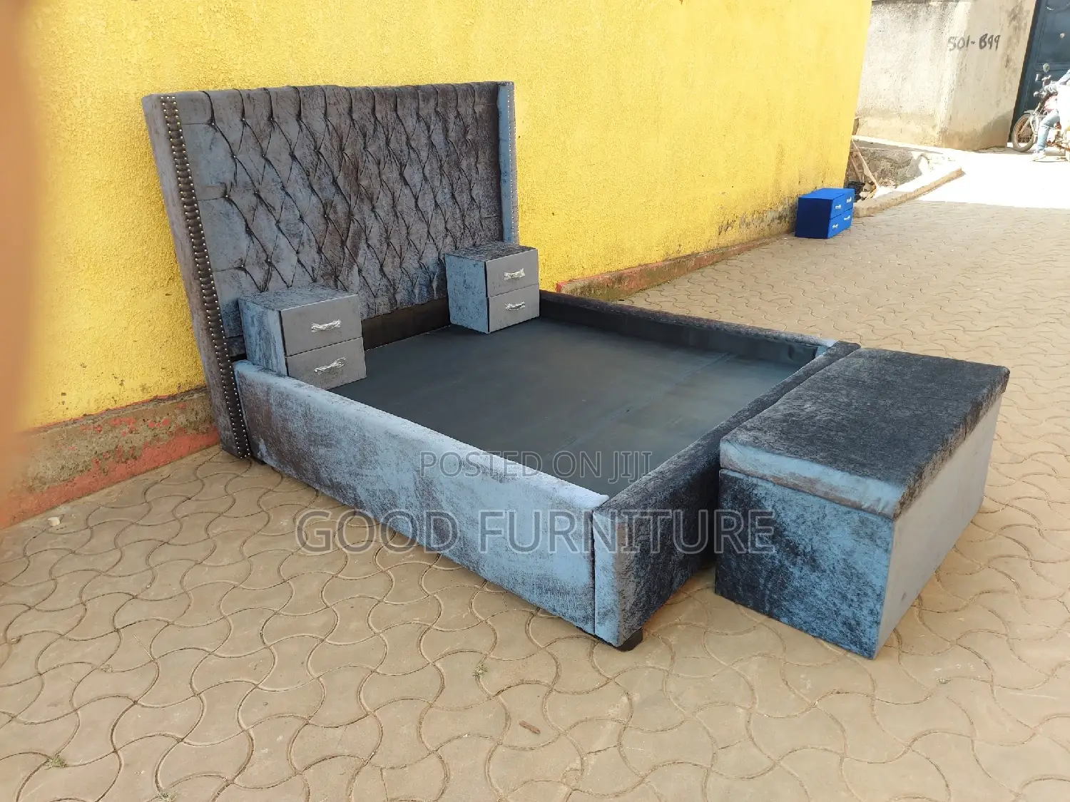 Lovely Grey 5X6 Bed With a Storage Puff and Two Bedsides