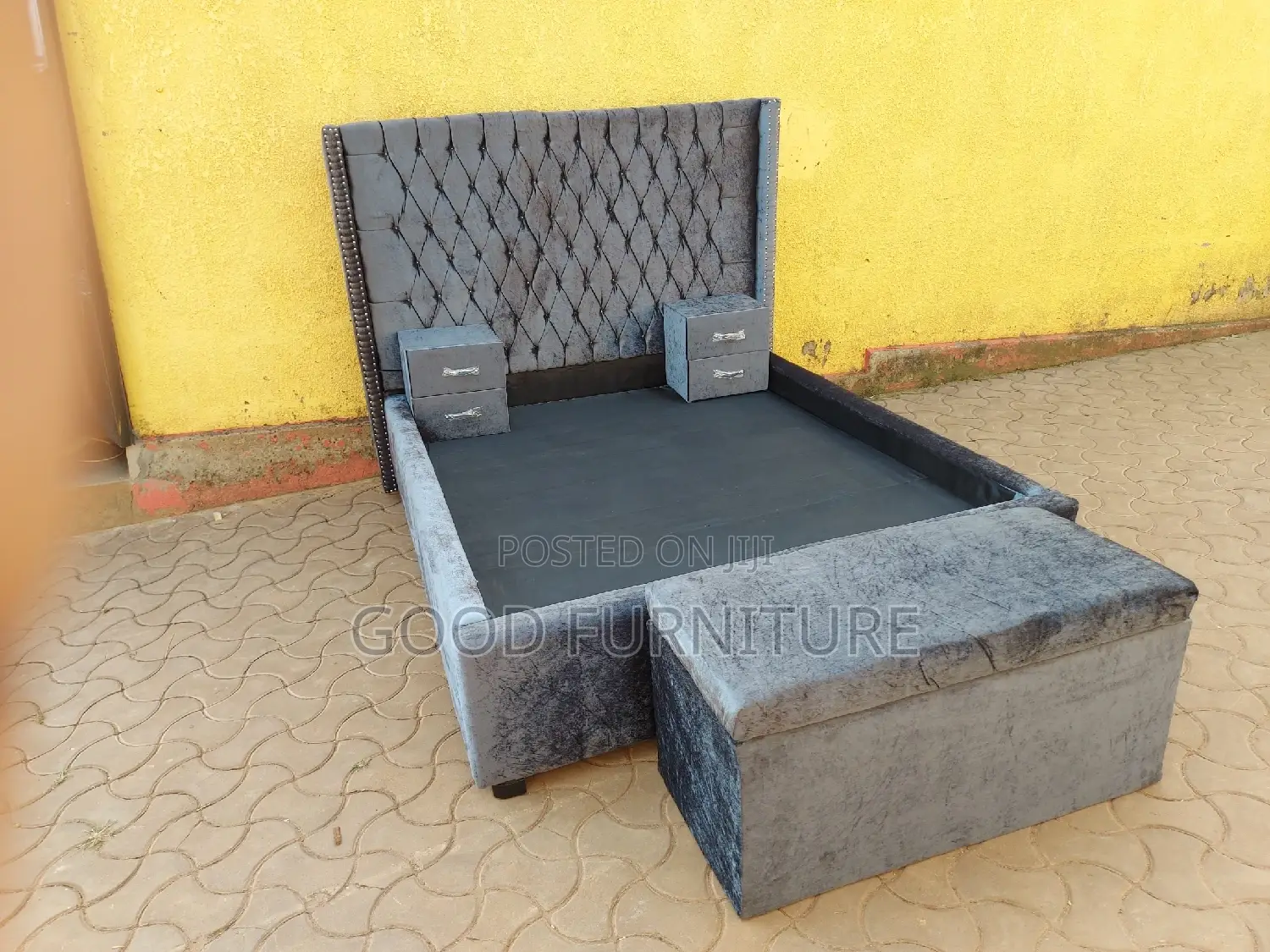 Lovely Grey 5X6 Bed With a Storage Puff and Two Bedsides