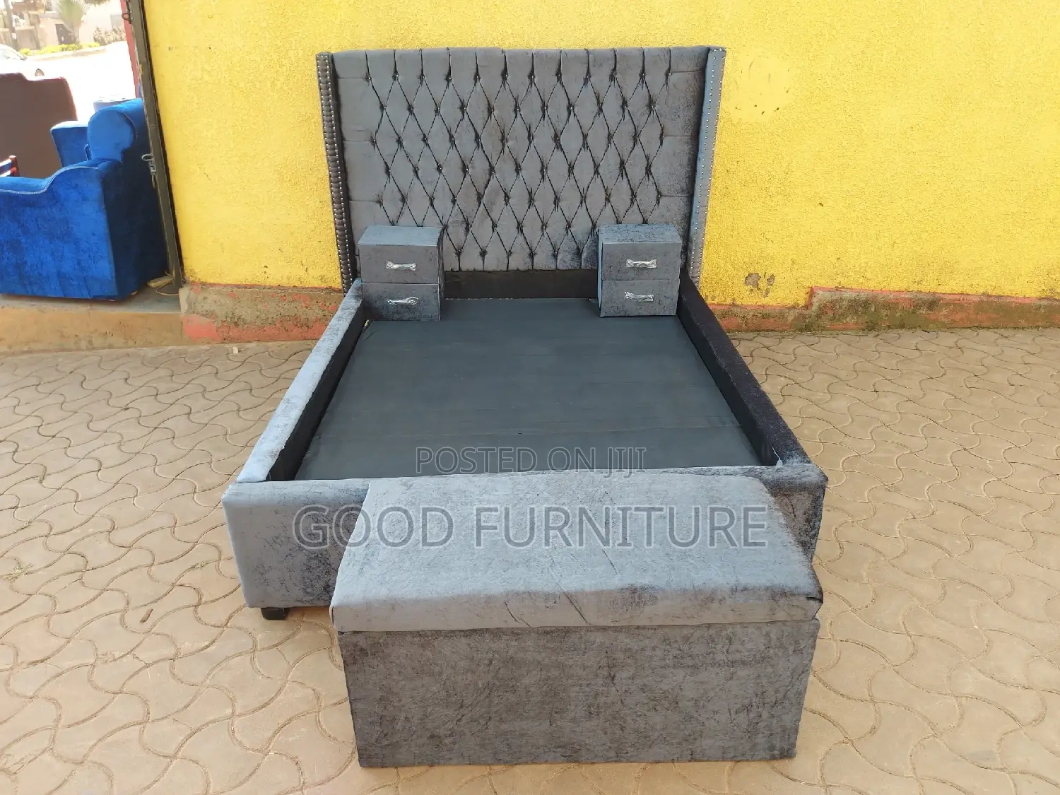 Lovely Grey 5X6 Bed With a Storage Puff and Two Bedsides