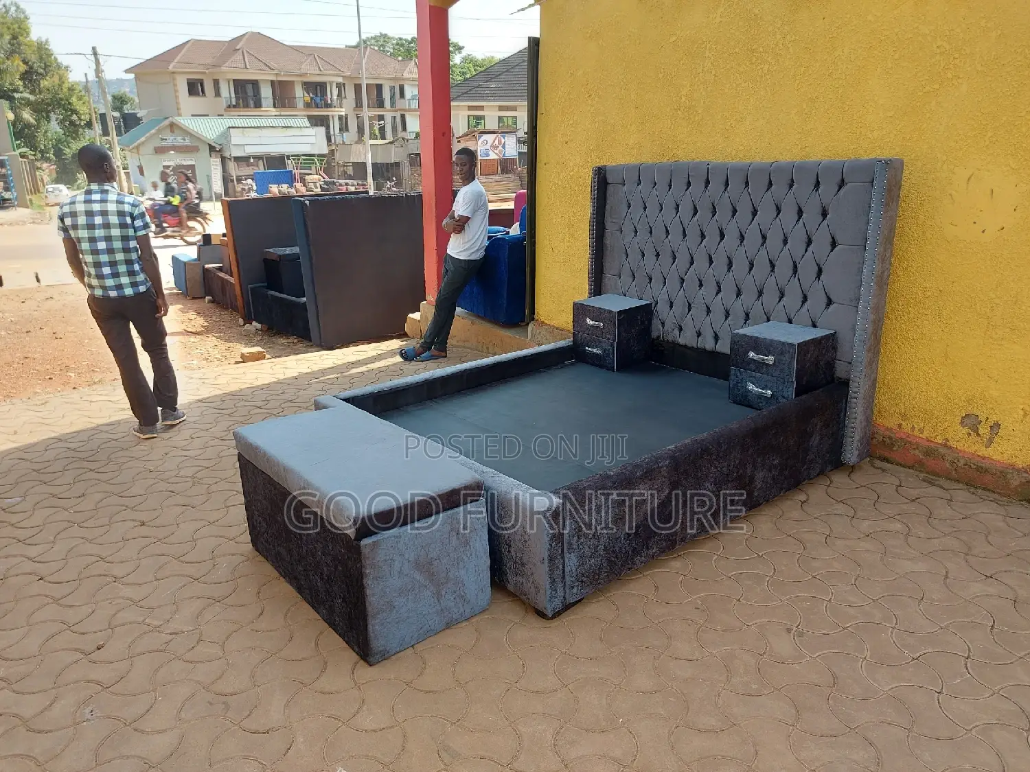 Lovely Grey 5X6 Bed With a Storage Puff and Two Bedsides