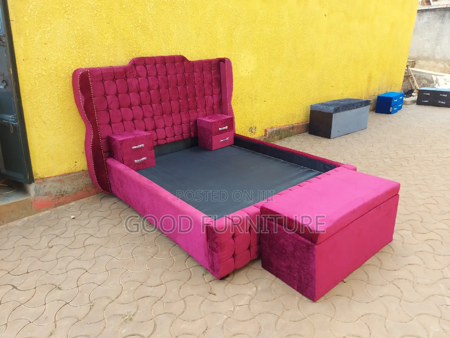 Attractive 5X6 Bed With Two Bedsides and Storage Puff