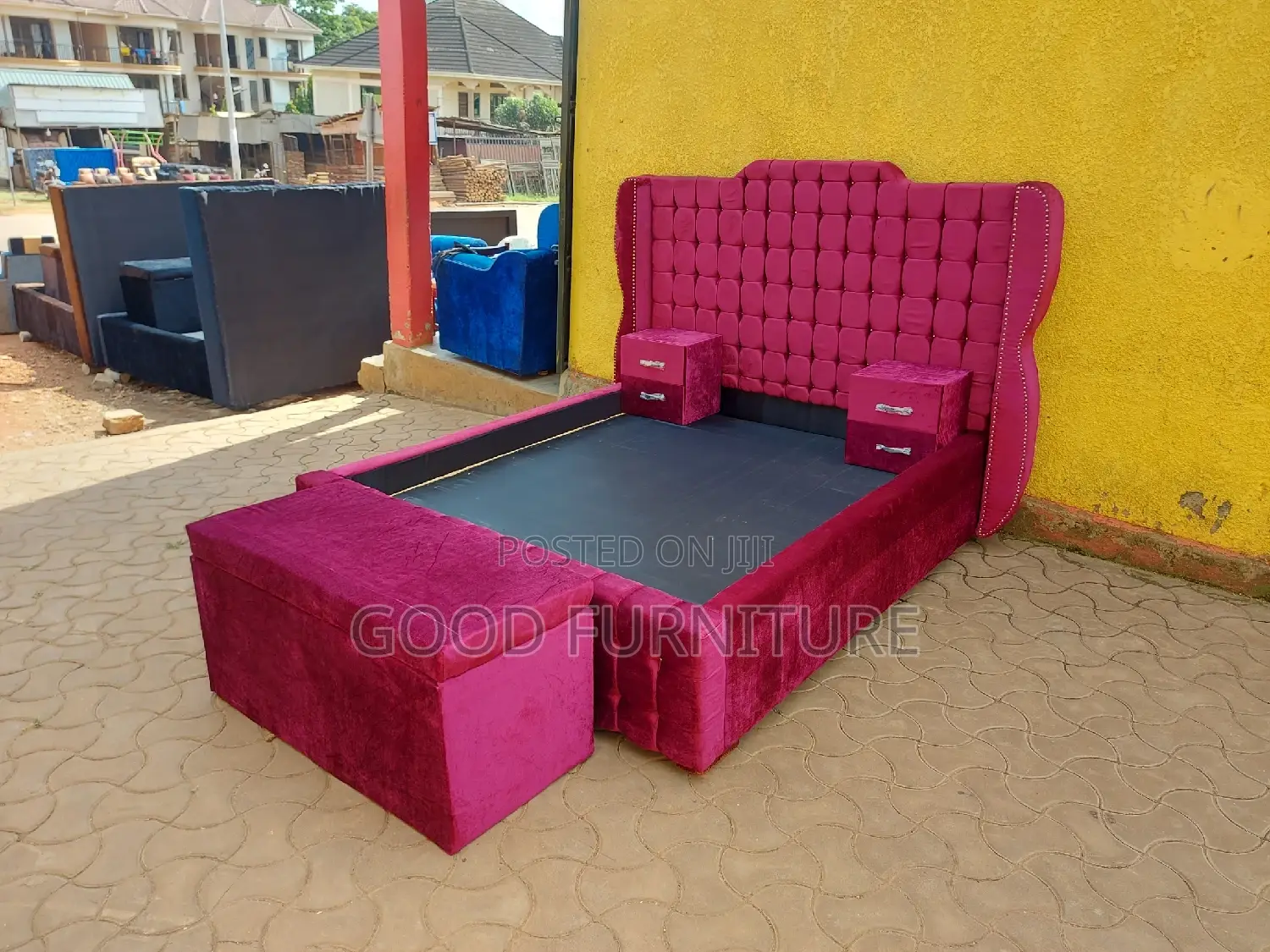 Attractive 5X6 Bed With Two Bedsides and Storage Puff