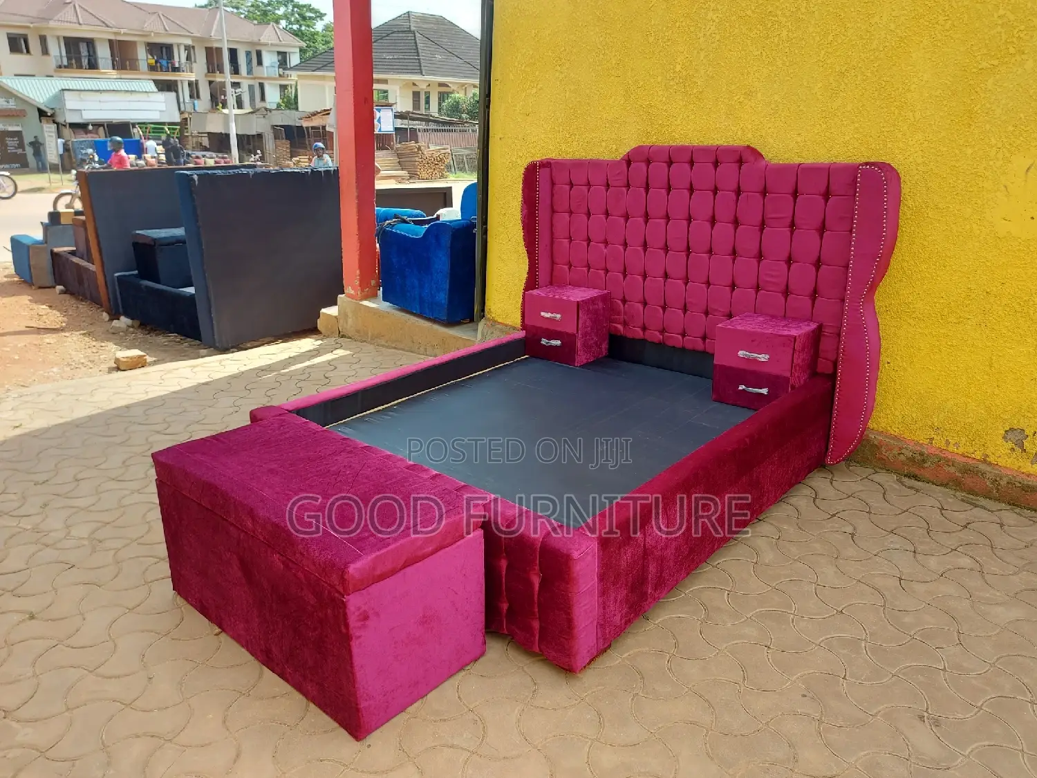 Attractive 5X6 Bed With Two Bedsides and Storage Puff