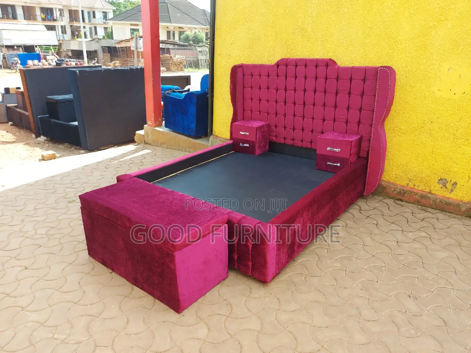 Attractive 5X6 Bed With Two Bedsides and Storage Puff