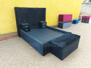 Beautiful Black 5X6 Bed With Two Bedsides and Storage Puff
