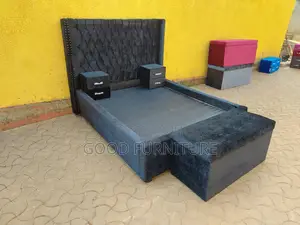 Beautiful Black 5X6 Bed With Two Bedsides and Storage Puff