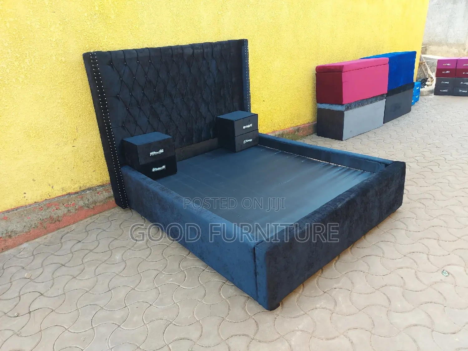 Comfortable Black 5X6 Bed With Two Bedsides
