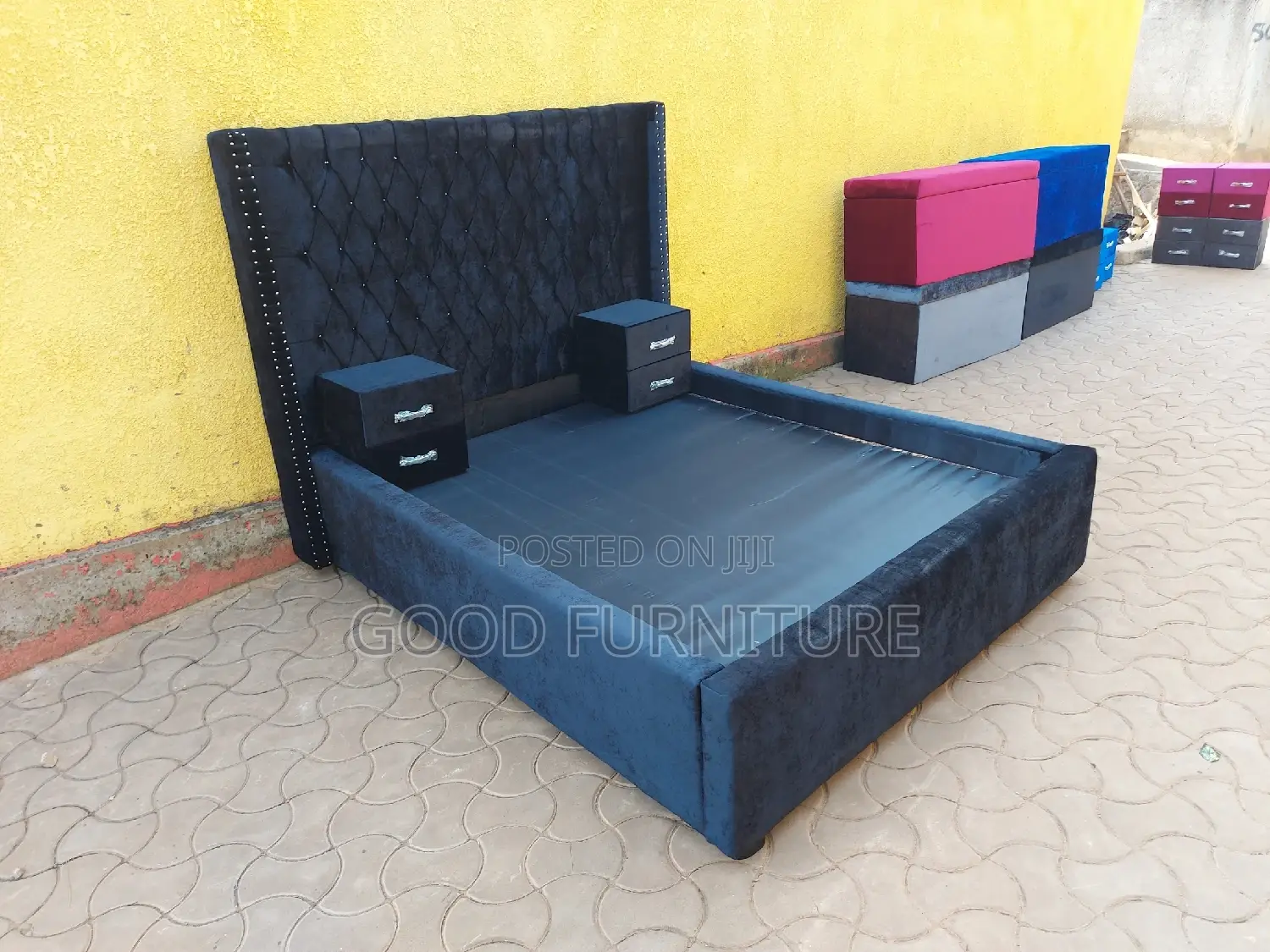 Comfortable Black 5X6 Bed With Two Bedsides