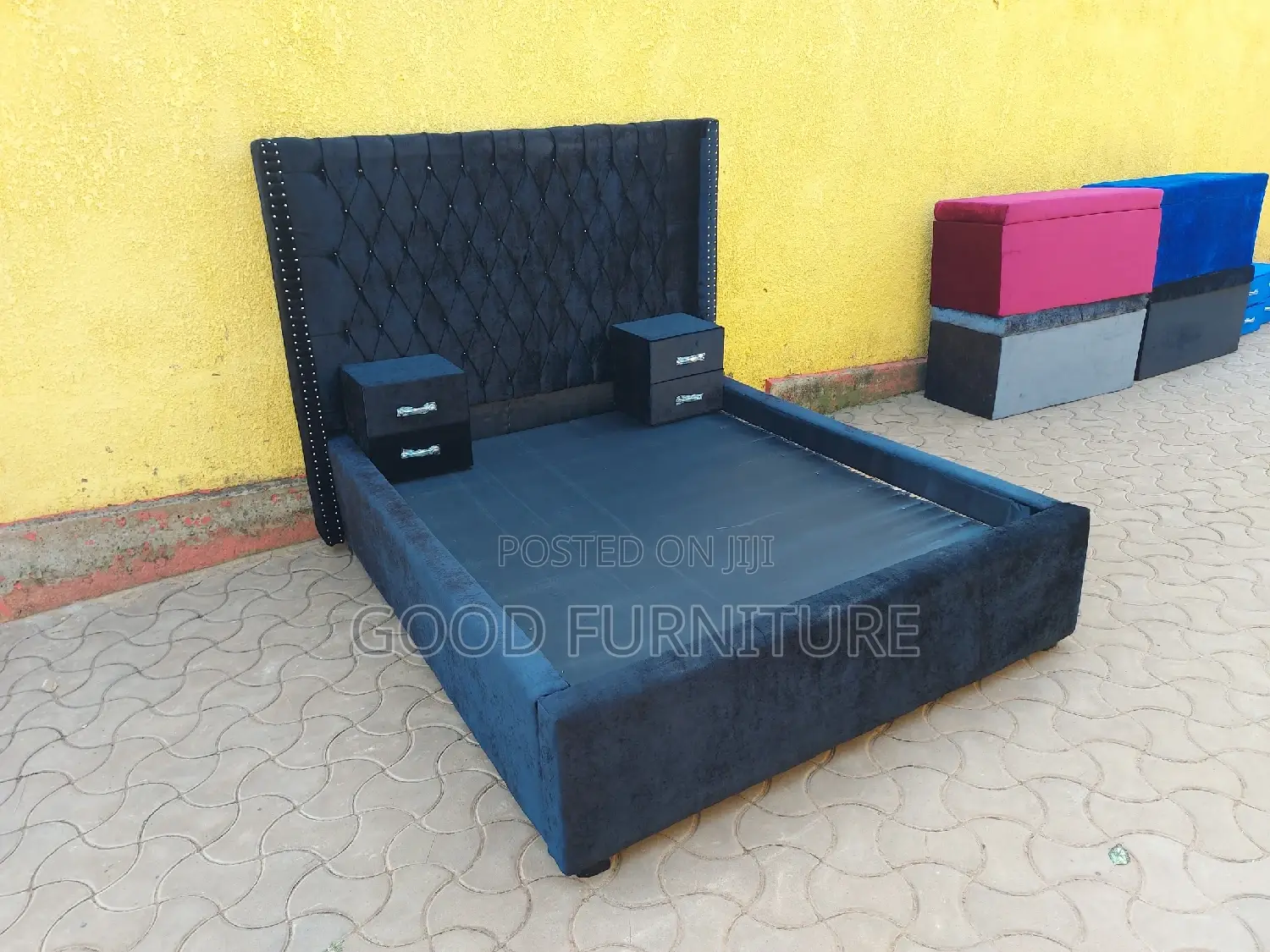 Comfortable Black 5X6 Bed With Two Bedsides