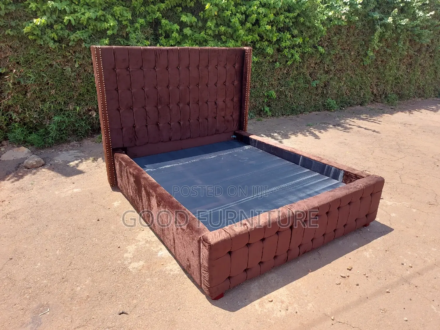 Amazing Brown 5X6 Bed