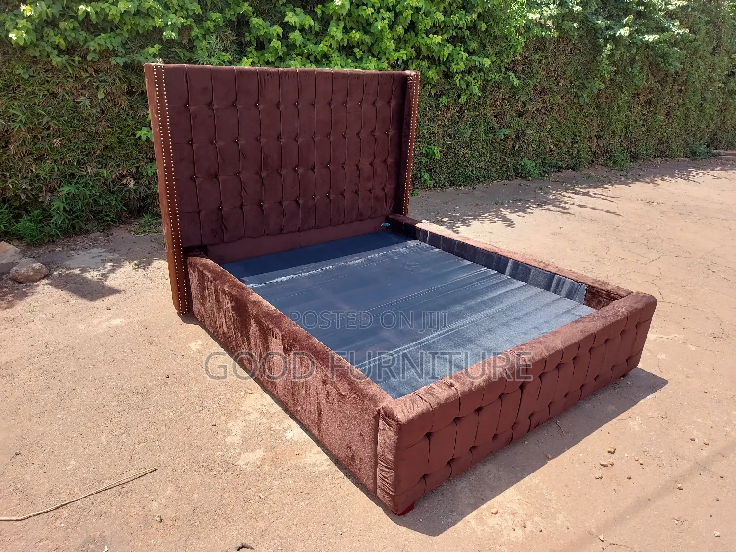 Amazing Brown 5X6 Bed