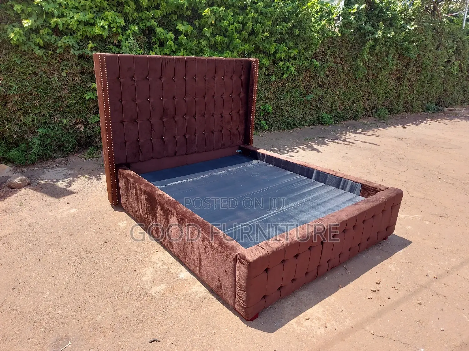 Amazing Brown 5X6 Bed