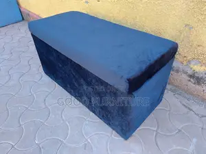 Black Spacious Storage Puff