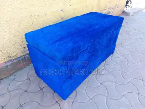 Sparkling Blue Spacious Storage Puff