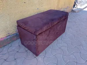 Elegant Spacious Storage Puff