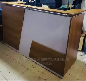 Reception Desk (1.8meters)