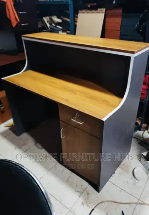 Reception Desk (Simple)