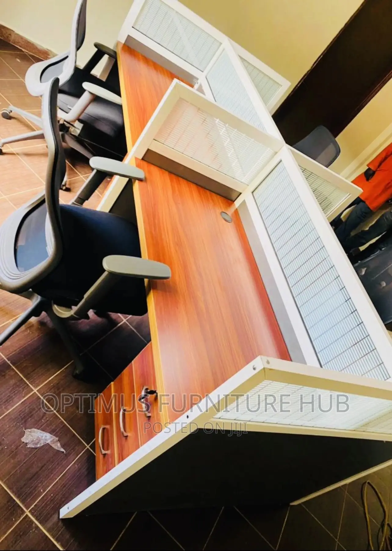 Workstation (Table and Chairs)